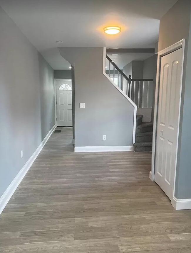 Building Photo - Coming SOON - PIGTOWN 2 Bedroom 2 Bathroom...