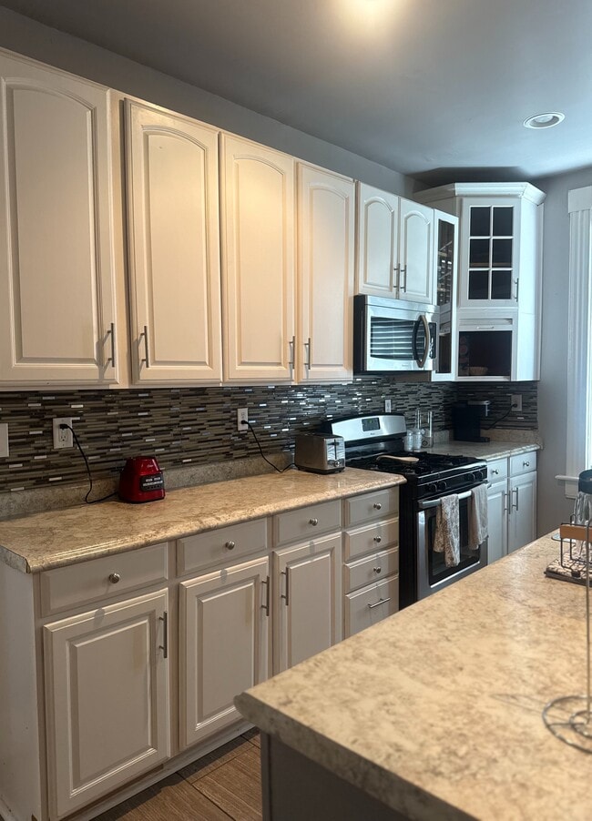 Building Photo - 3853 Vine St