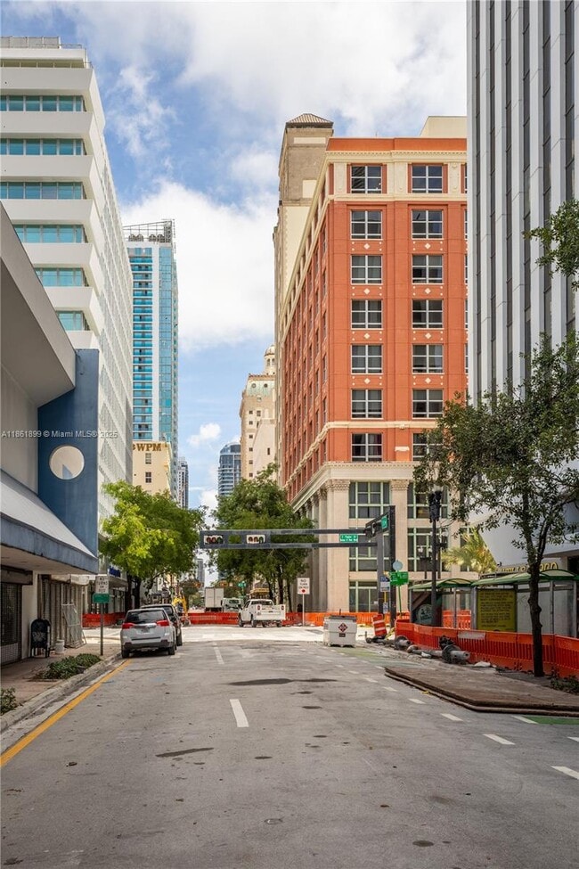 Building Photo - 111 E Flagler St