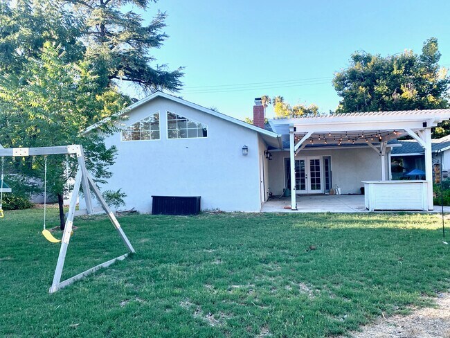 backyard - 22840 Oxnard St