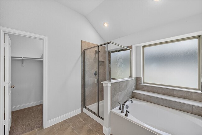 Building Photo - 2819 Diamondback Dr