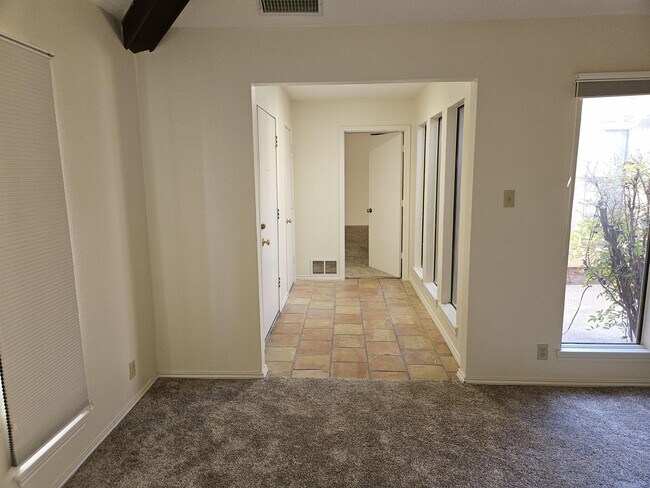 Building Photo - 5113 Ashdown Pl