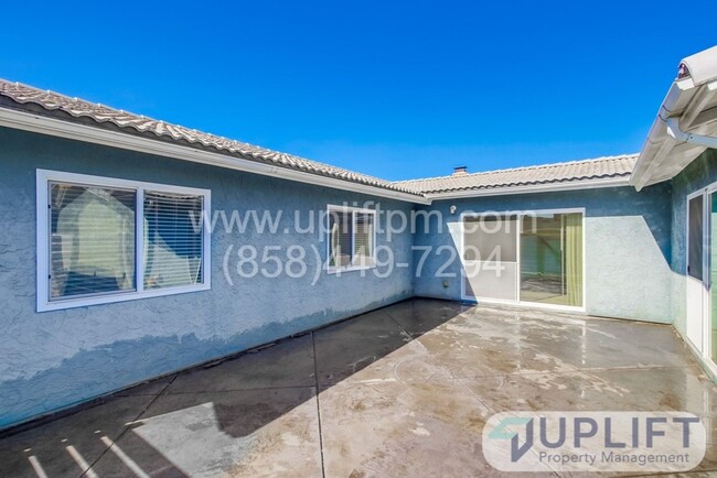 Building Photo - 6BD/3BA Beautiful home in Chula Vista