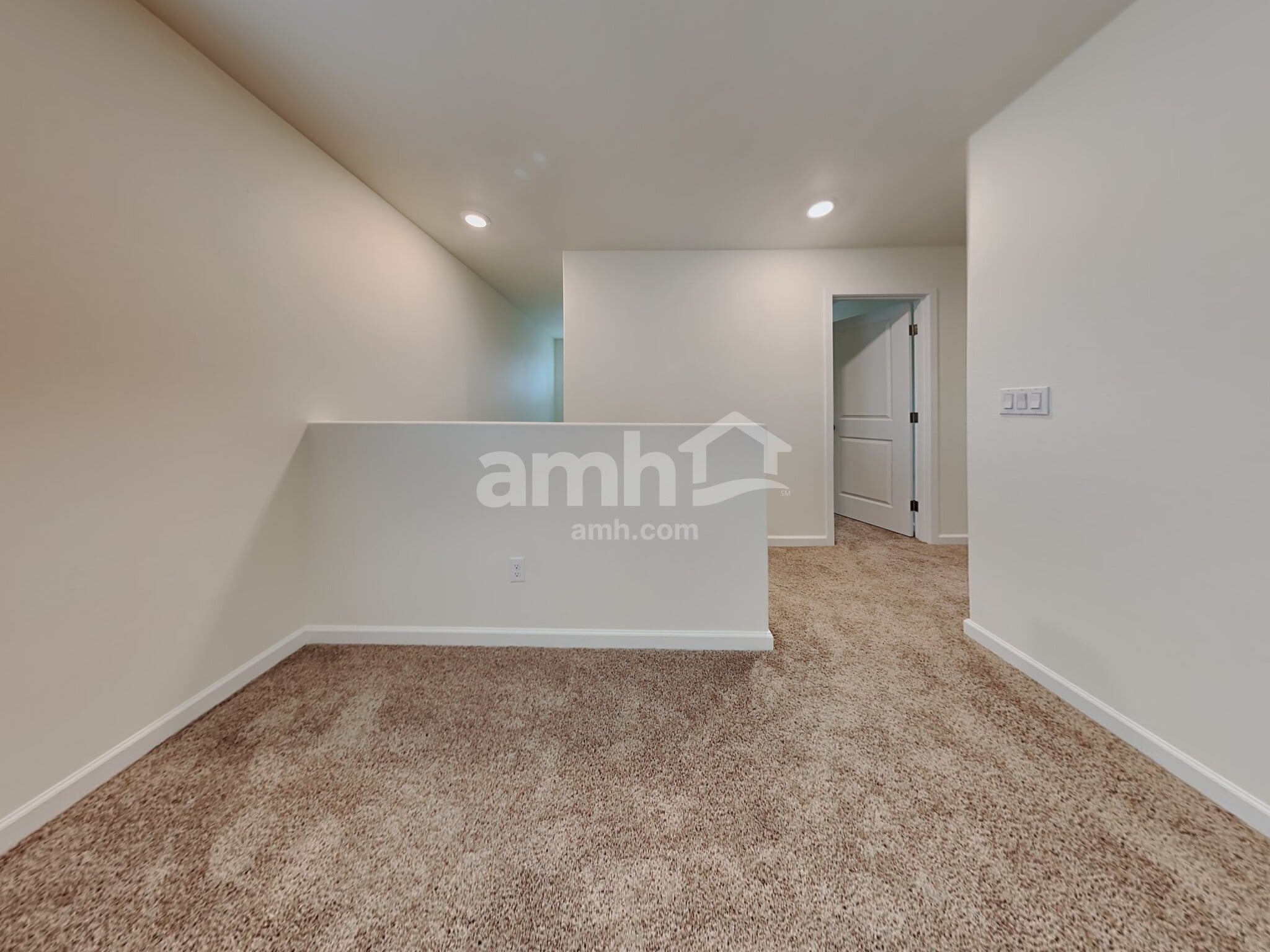 Building Photo - 1306 W 16th Ave