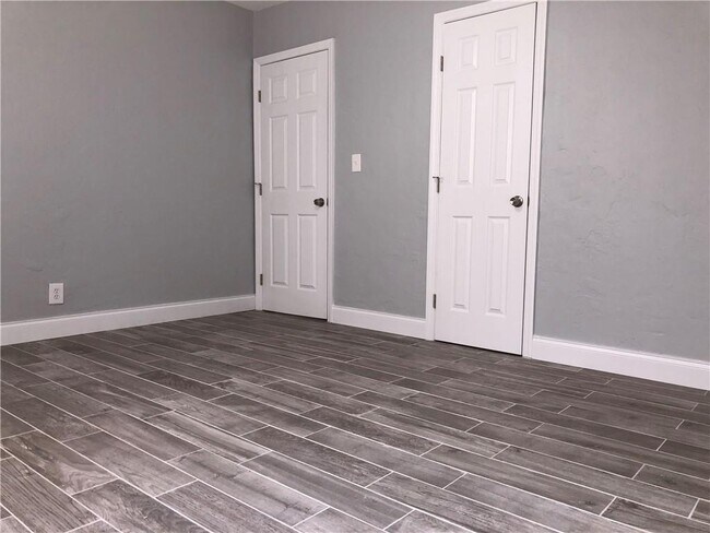Building Photo - $2,690