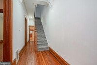 Building Photo - 627 N 32nd St