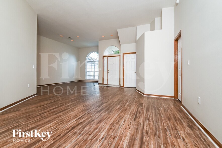 Building Photo - 5349 Montserrat Dr