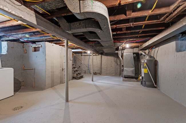 Building Photo - 306 Marie Ave