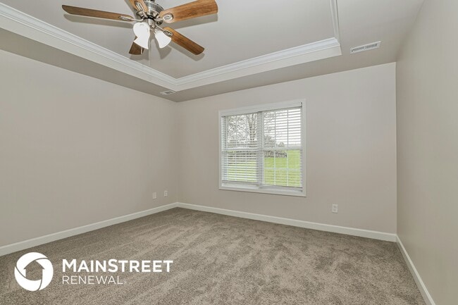 Building Photo - 8 Trotters Run