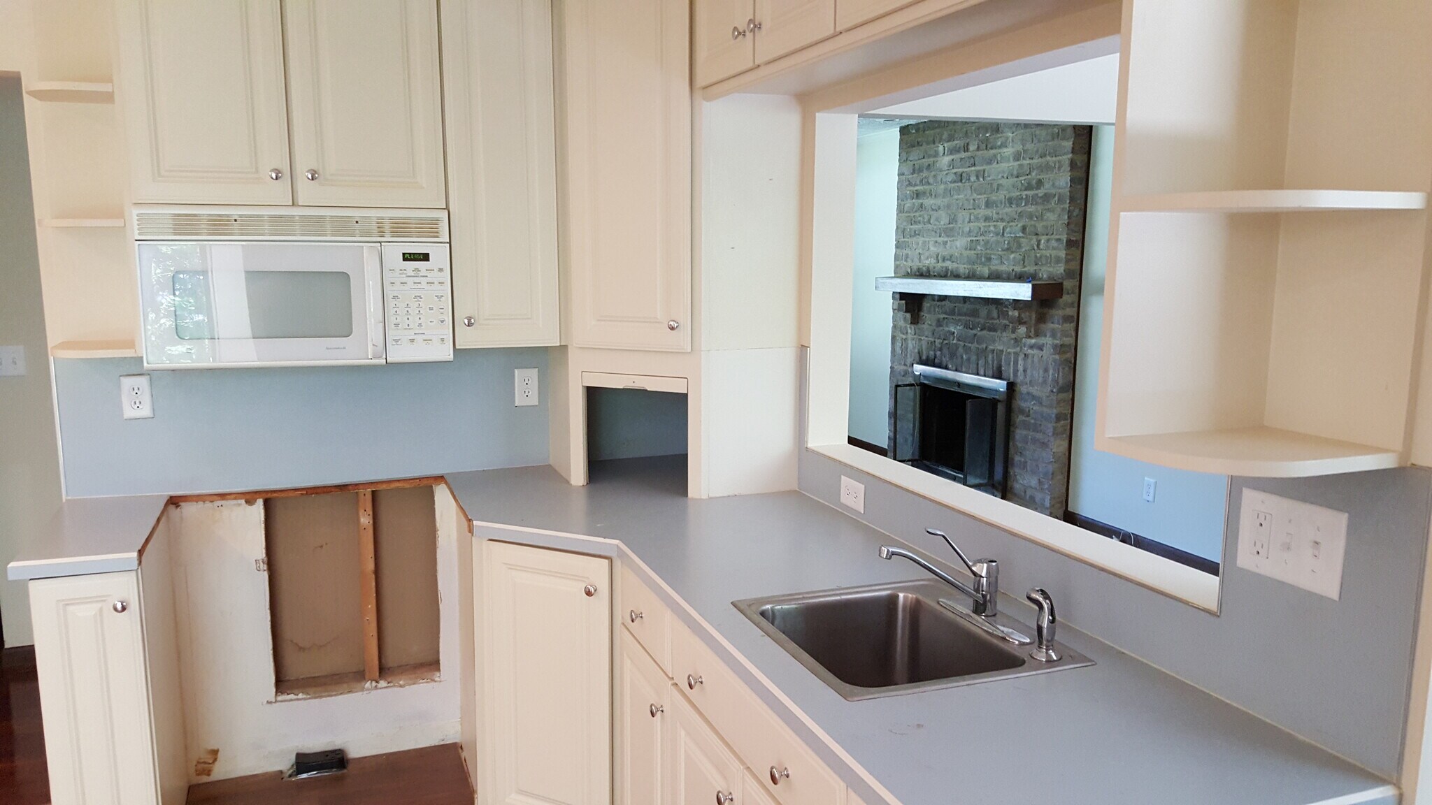 Building Photo - 4167 Marland Dr