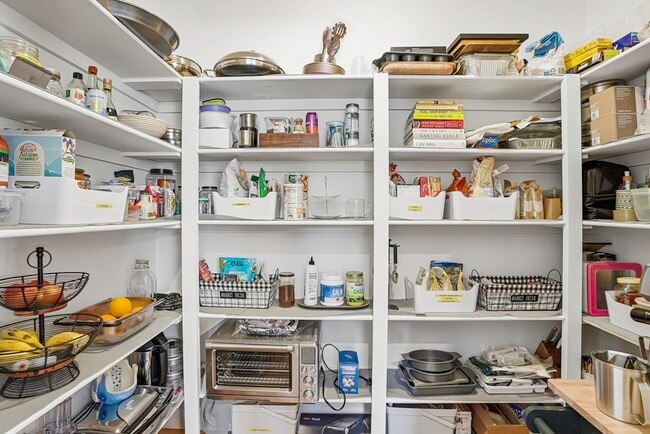 Building Photo - 279 W Central St