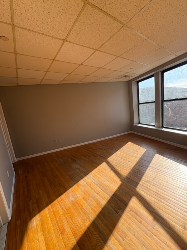 Building Photo - 16 Franklin St