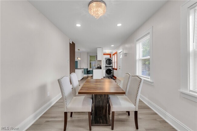 Building Photo - 3024 Vega Ave