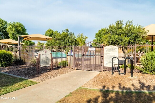 Building Photo - 4248 S Mariposa Dr