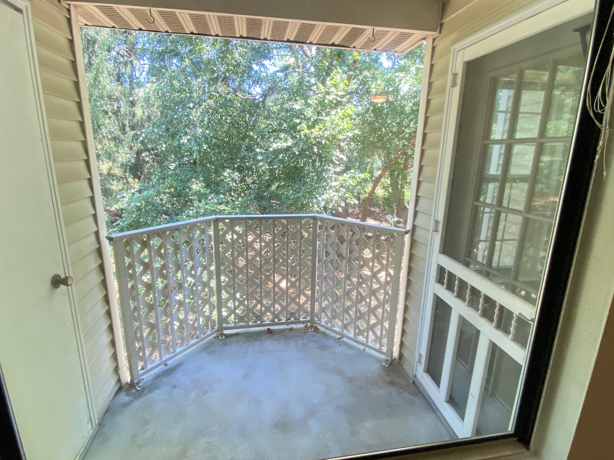 Balcony - 304 Diamond Dr