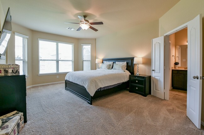 Building Photo - 14819 Vesper Lake Ct