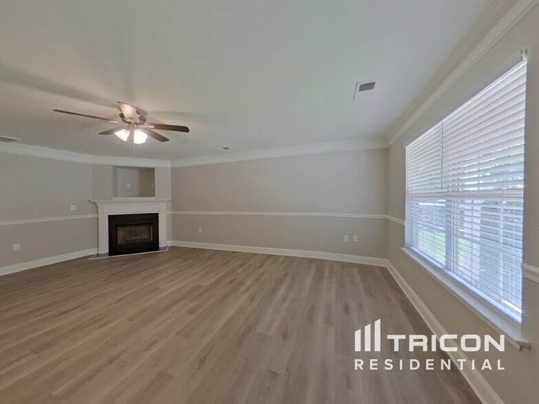 Building Photo - 5141 Grays Ridge Dr