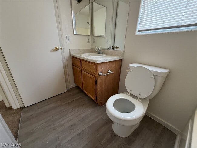 Building Photo - 5211 Paradise Skies Ave