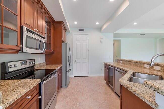 Building Photo - 8342 NW 127th Ln