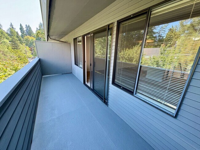 Building Photo - Ulm Triplex