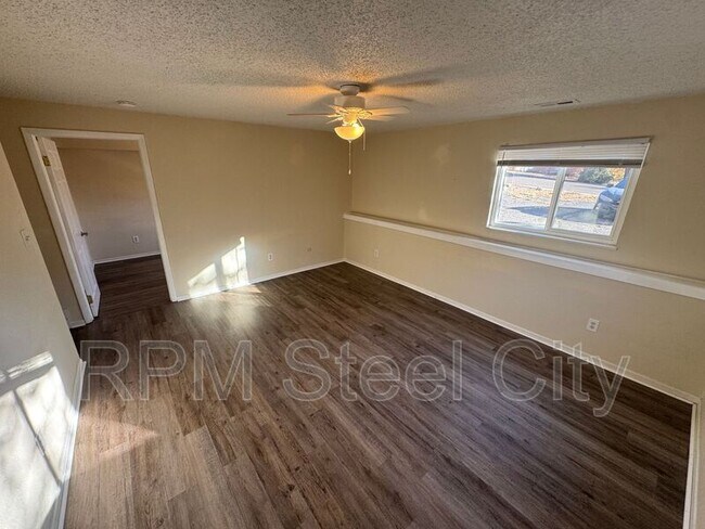 Building Photo - 605-607 West 15th St