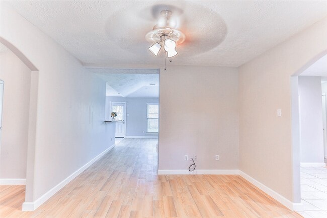 Building Photo - 7110 Yardley Dr