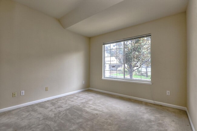 Building Photo - Cupertino Home for Rent!