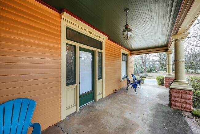 Building Photo - 295 Oglethorpe Ave