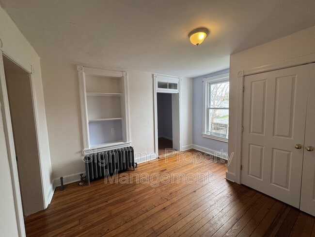 Building Photo - 42 E Franklin St