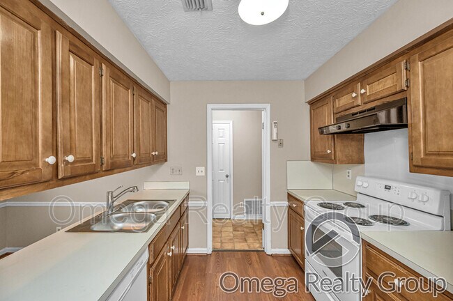 Building Photo - 1849 Young Farm Rd