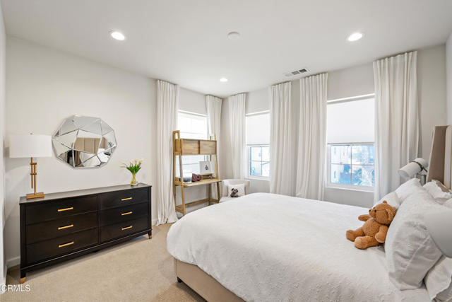 Building Photo - 1560 Thorpe Trl