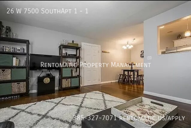 Building Photo - 26 W 7500 S