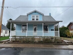 Building Photo - 105 N Walnut St