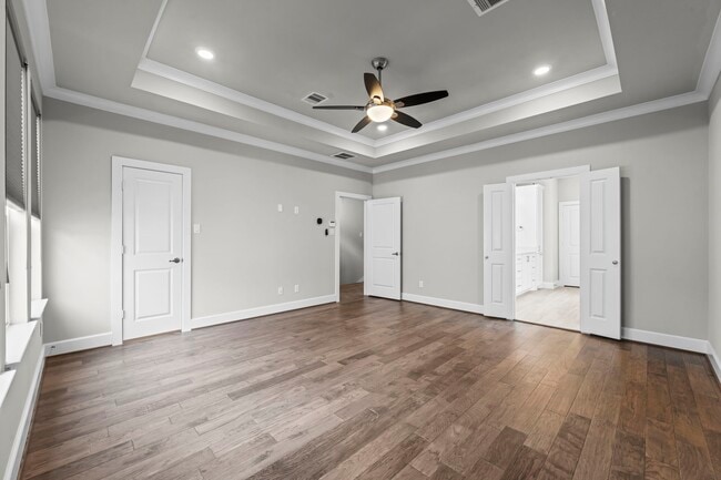 Building Photo - 954 Fisher St