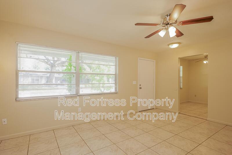 Building Photo - 4706 Mi Casa Ct