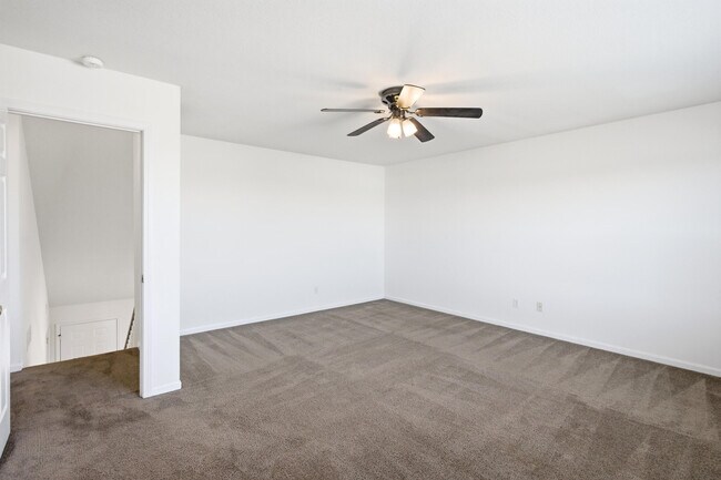 Building Photo - 2401 Northampton Dr