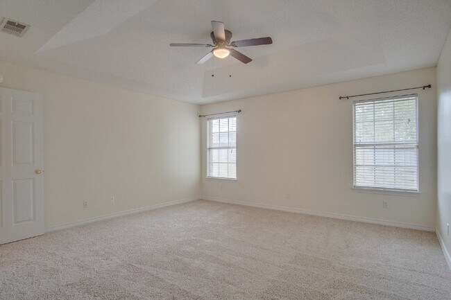 Building Photo - Updated 4BR/3BA Brick Home Near NAS Pensacola with Office & Screened Porch