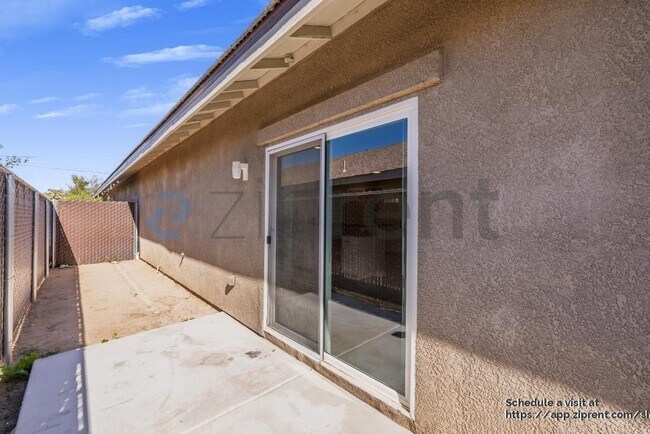 Building Photo - 16472 Smoke Tree St