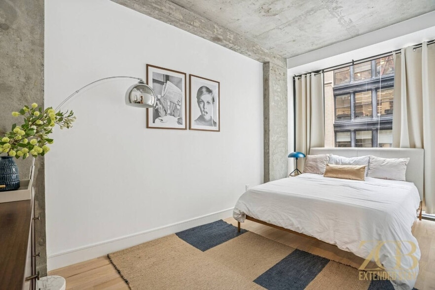 Building Photo - 132 W 26th St