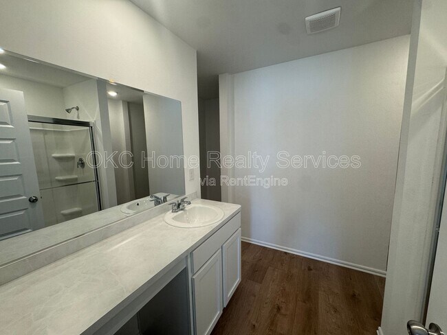 Building Photo - 12048 SW 36th St