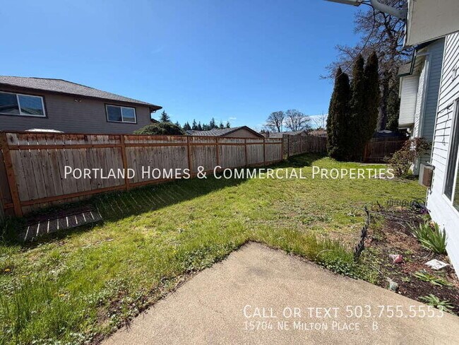 Building Photo - 15704 NE Milton Pl