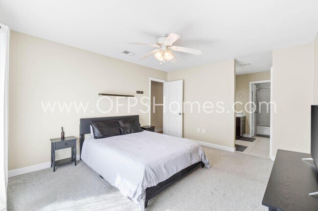 Building Photo - 1717 Bennetts End