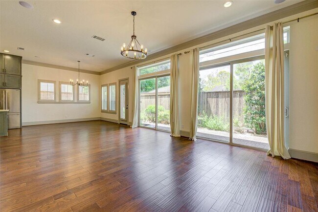 Building Photo - 5710 Brancott Way