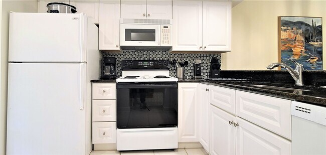 Building Photo - 157 Brackenwood Rd