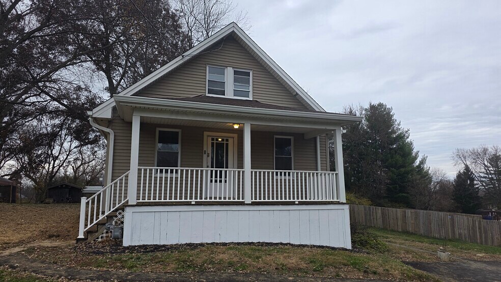 Primary Photo - 530 Fleming Rd