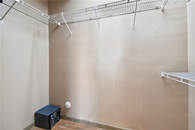 Building Photo - 541 NW 205th Ave