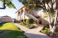 Building Photo - 961 Las Lomas Dr