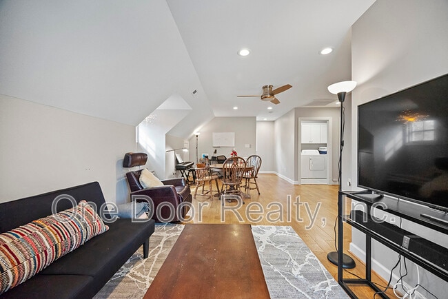 Building Photo - 805C Lafayette Street