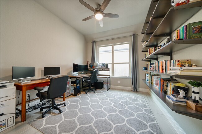 Building Photo - 2232 Clements Shore Ln