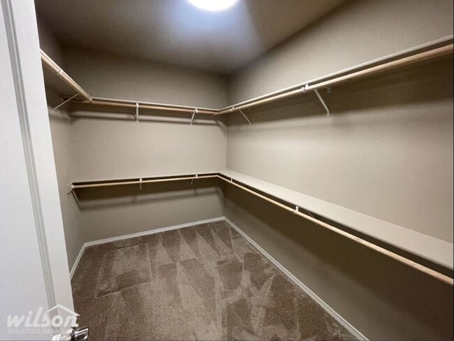 Building Photo - Upcoming 4-Bedroom Gem with Modern Charm and 2 Bath House for Rent!
